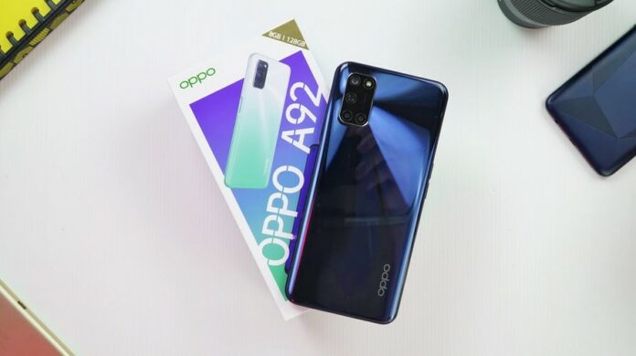 Unboxing Oppo A92 (YouTube)