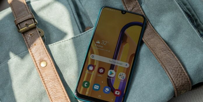Review Galaxy M30s (Android Authority)