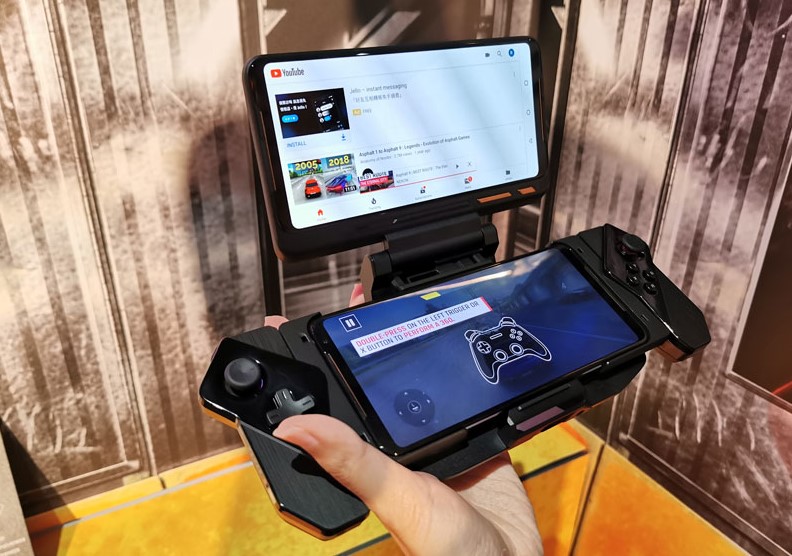 Aksesoris gaming Asus ROG Phone 2 (HardwareZone)