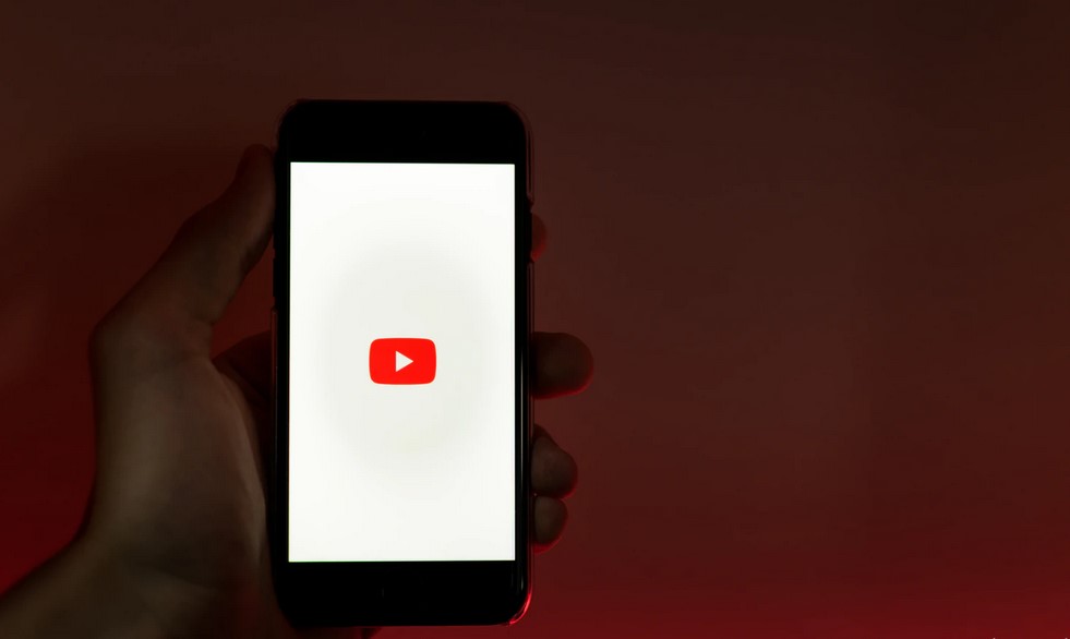 Cara mengatasi youtube lemot di Android (Unsplash)